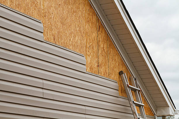 Professional Siding Inspection technician working in Falcon, NC